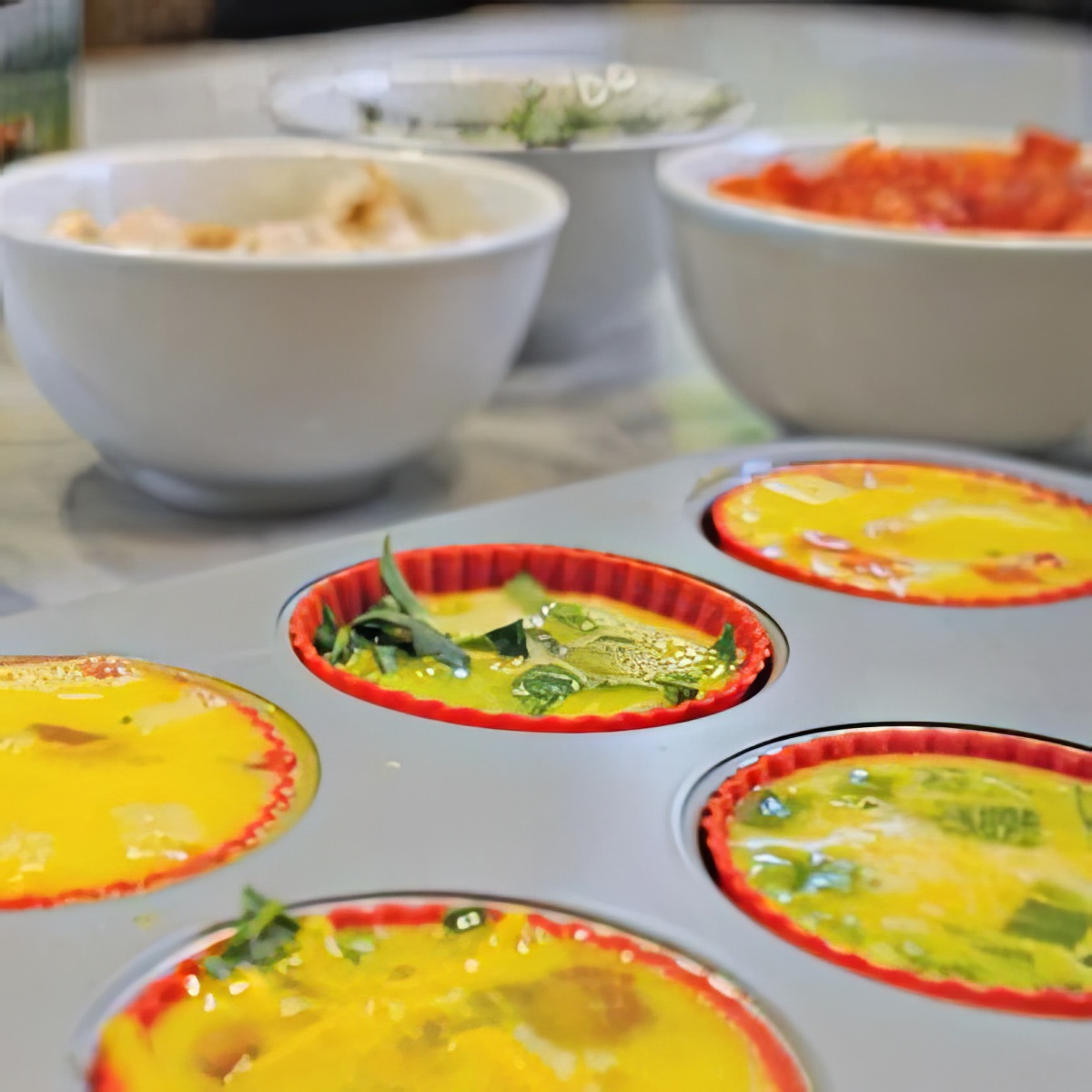 Check out this super yummy omelet bar recipe with your kids!
