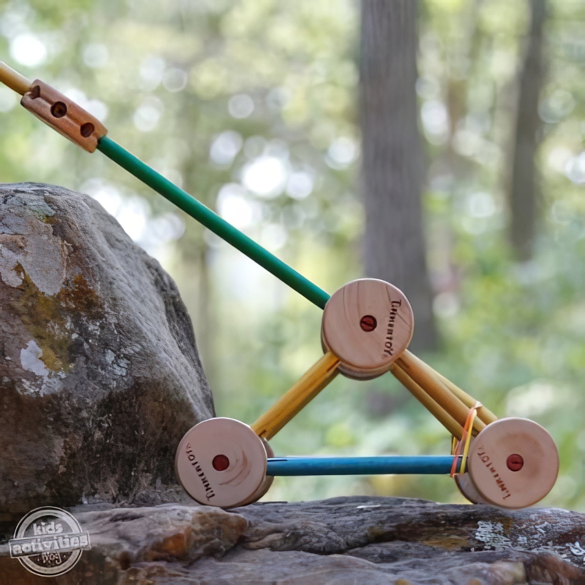 Tinker Toy Catapult for Spoonful - Kids Activities Blog, science experiment catapult