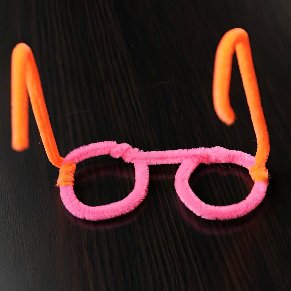 25 Easy DIY Pipe Cleaner Activities for Kids – Page 21