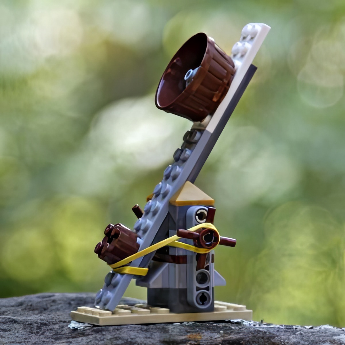 LEGO catapult