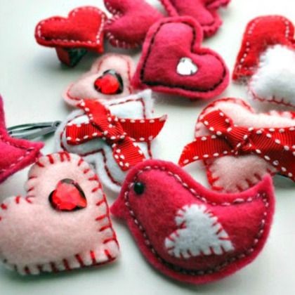 Hairpins, 15 valentines day hair bow crafts, bow projects, easy bow clips, clips for girls