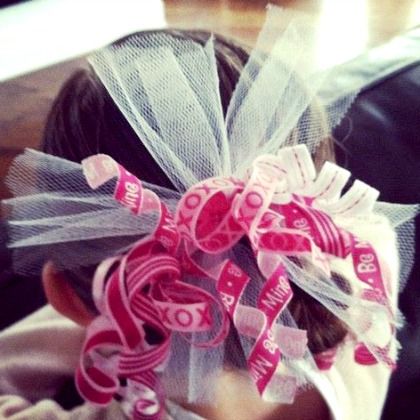 hair curls, 15 valentines day hair bow crafts, bow projects, easy bow clips, clips for girls
