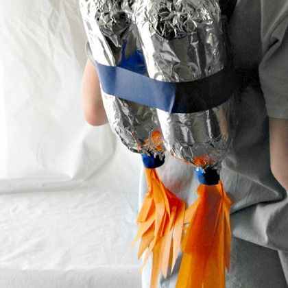 DIY tissue jetpack for your kids at home to play!
