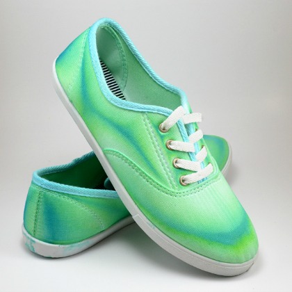 DYED SHOES, Cool Upcycled Sneaker Ideas