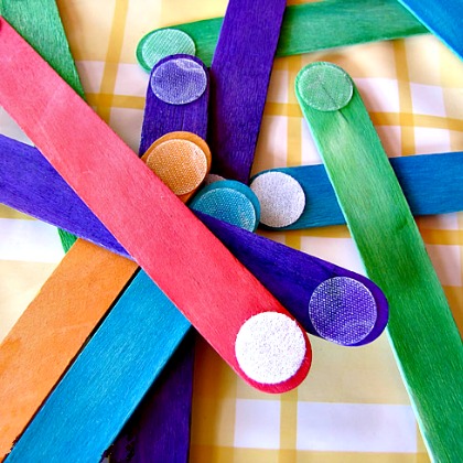 VELCRO DOT STICKS, Super Fun and Easy-To-Make Toys for Kids