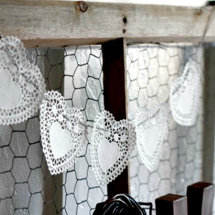 doily bunting, Lovely Valentine's Day Garland Ideas