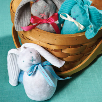 bunny toss, no-sew crafts for kids, creative no sew crafts