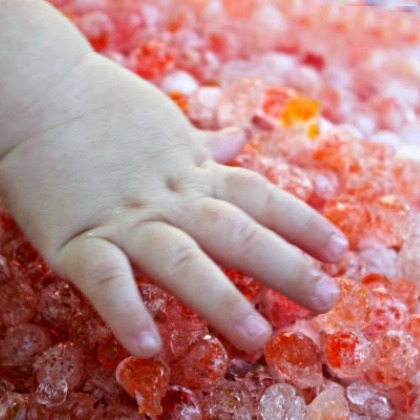 Frozen Water Beads-25 enjoyable whacky ways to play with water beads