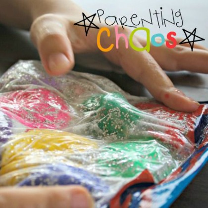 Squish Bag Math, Pom-Pom Activities for Toddlers, Play ideas for toddlers, kids crafts, kids activities