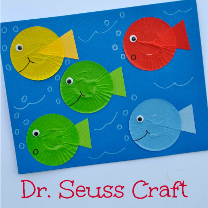 one fish two fish cupcake liner,  dr seuss inspired crafts, dr. seuss, projects dr. seuss, toddlers