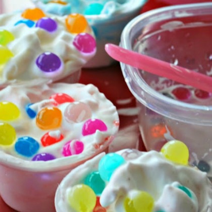 Shaving Cream Water Bead Cupcakes-25 enjoyable whacky ways to play with water beads 