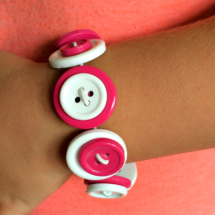 pink and white button bracelet