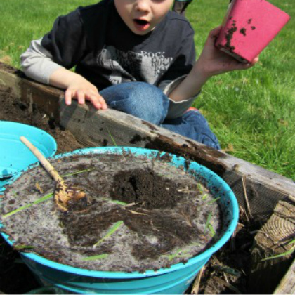 Mud Soup Outdoor Sensory Pretend Play with the kids!