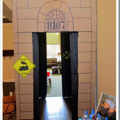 party entrance-for-preschoolers-party-ideas-diy-easy-and-crafty- thomas-and-friends-themed