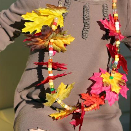 leaf necklace, Fall Leaf Crafts for Preschoolers, autumn art ideas, fall art projects, crafts for kids, leaf arts, fall leaf arts for kids, activities for preschoolers