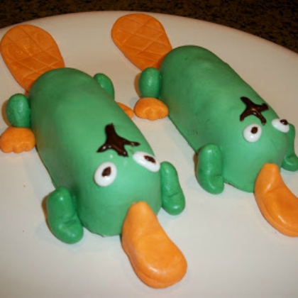 Perry the platypus cakes for kids!