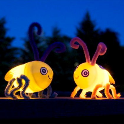 night time firefly craft for kids - cute handmade fireflies as night time craft by play idea