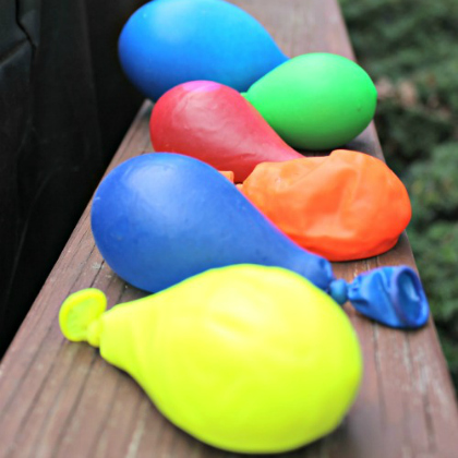 balloon sensory game. balloon games for kids.