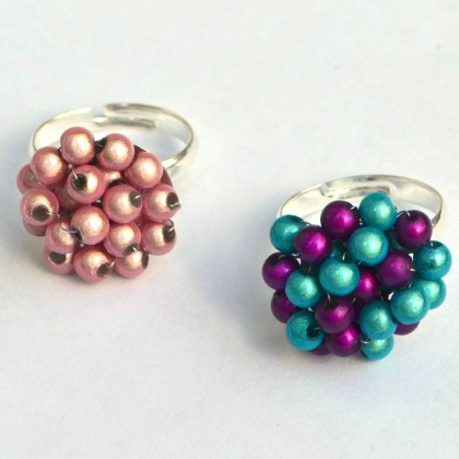 bead rings, Mardi Gras crafts for kids, Mardi gras celebration, lenten craft ideas, fun crafts and projects, mardi gras projects