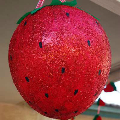  DIY Strawberry Piñata for kids party