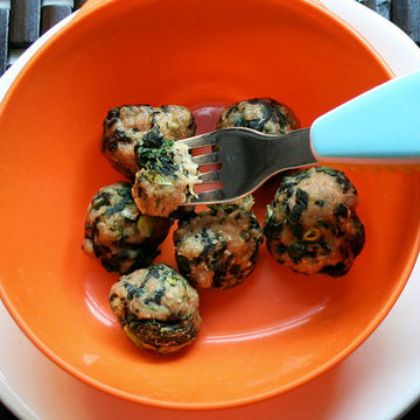 turkey spinach meatballs,  Healthy Toddler Lunch, healthy food ideas, healthy recipes, easy to make lunch for kids, lunch recipes, yummy easy lunch recipes, veggie recipes for kids, healthy and delicious lunch recipes