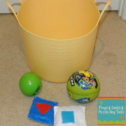 Woody will surely enjoy playing playing with this beab bag and laundry basket