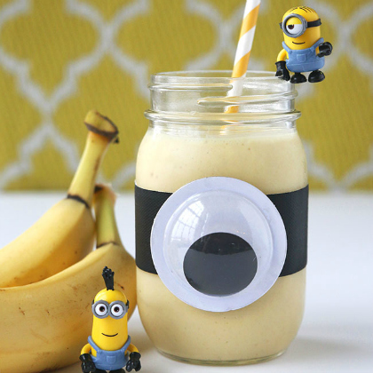 minion smoothie, yummy in the tummy smoothies for kids, smoothies, refreshing drinks for kids, yummy drinks, smoothies for kids, smoothie recipes