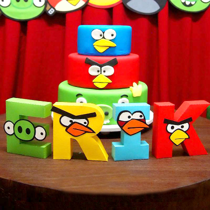 angry name, 25 Awesome Angry Bird Crafts and Activities Featured, angry birds, crafts for kids, fun crafts, angry birds themed party, angry birds ideas