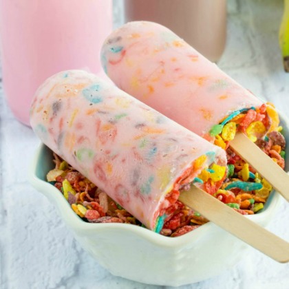 milk and cereal pops, Mid-Summer Homemade Popsicles For Kids
