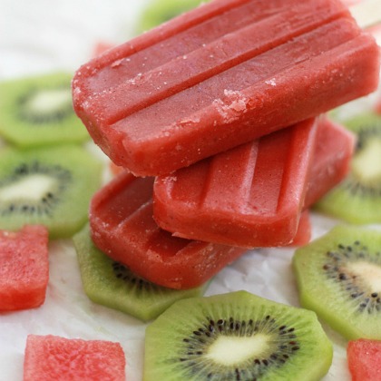 watermelon kiwi pop, Mid-Summer Homemade Popsicles For Kids