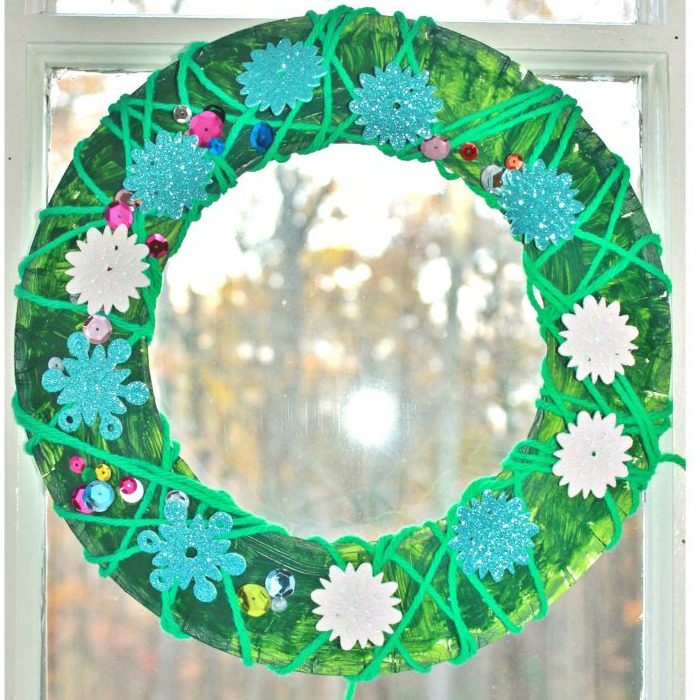 yarn wreath for preschoolers, Cool Winter Wreath Crafts For Kids