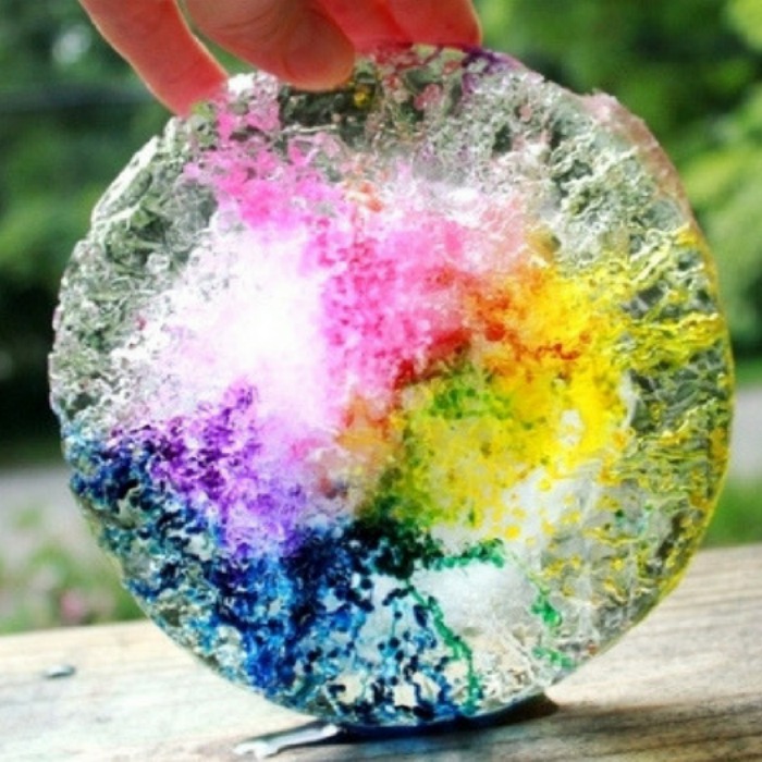 colorful ice, Super Awesome and Cool Winter Science Experiments