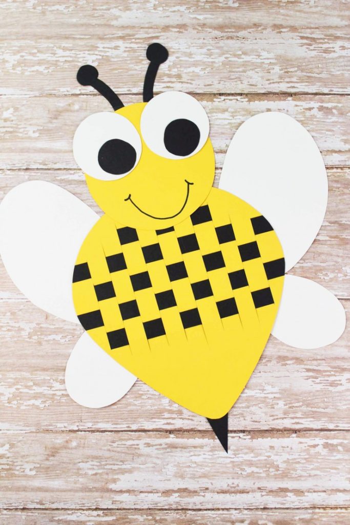 Awesome DIY Paper weave Bumble Bee-craft-play-ideas